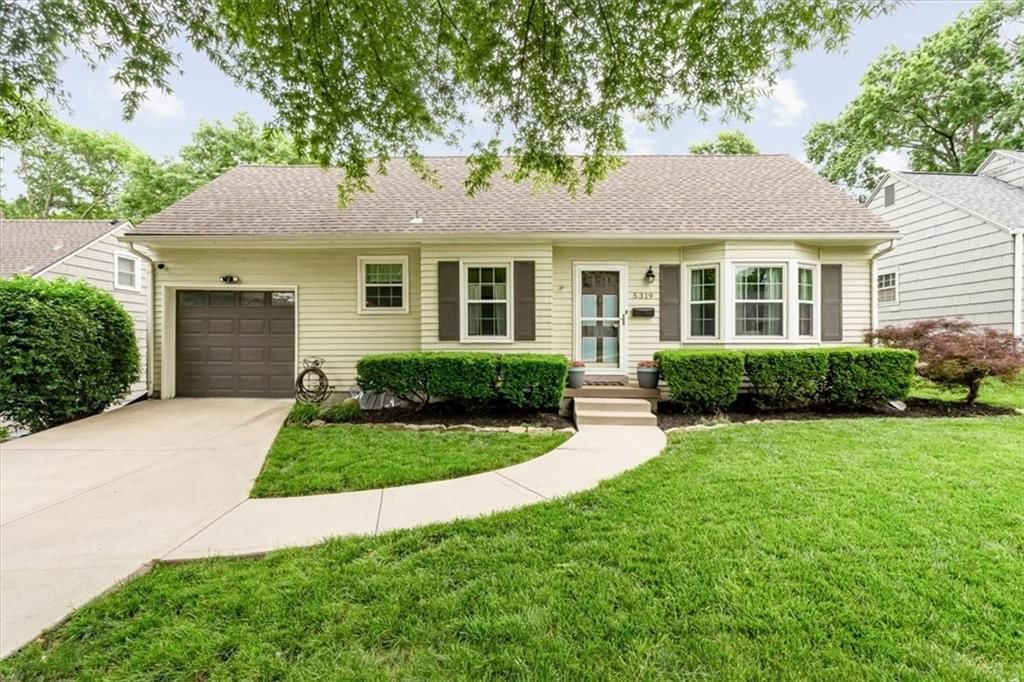 5319 Juniper Street, Roeland Park, KS