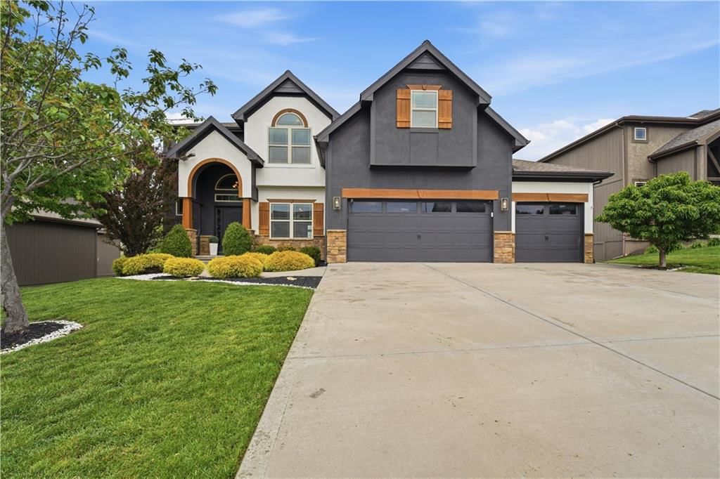 10110 NE 103rd Street, Kansas City, MO