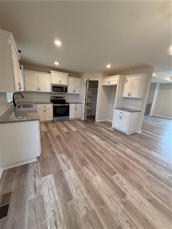 tbd NE White Oaks Lane — photo 4