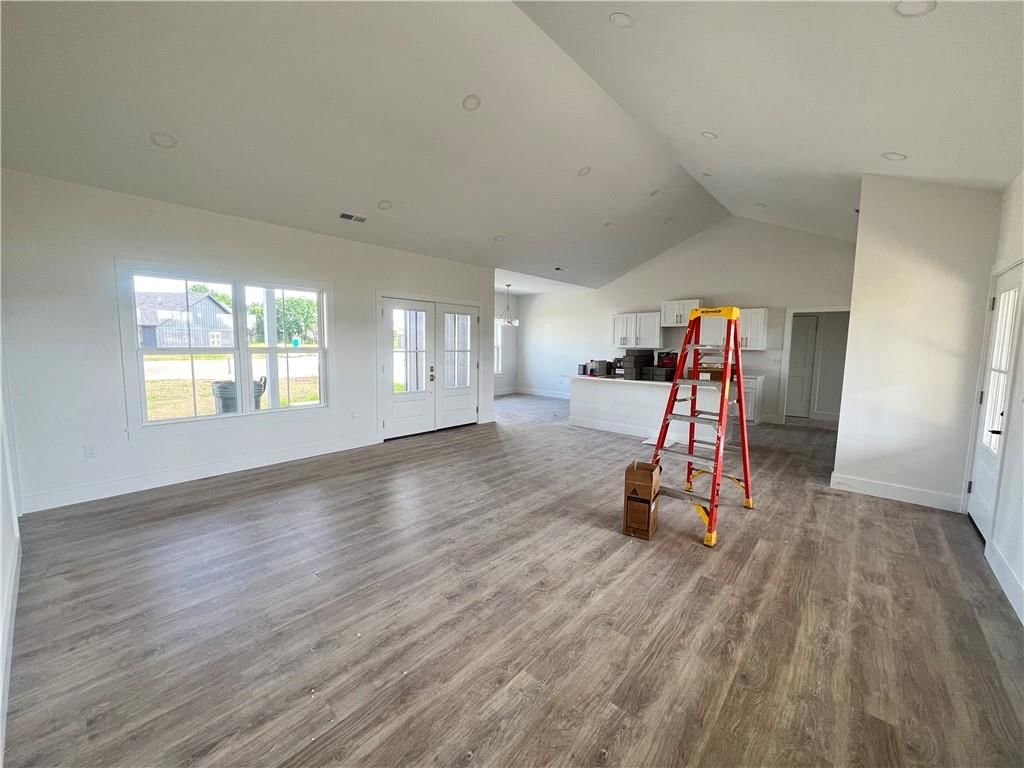 621 Catalpa Street — photo 5