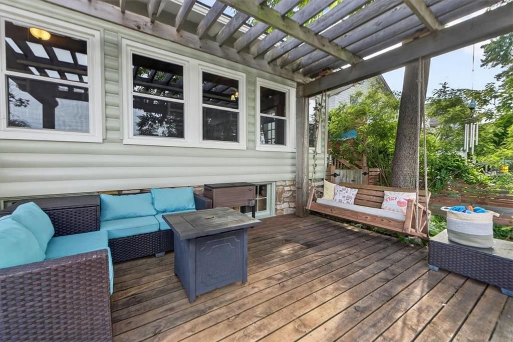 25 Beach Drive — photo 68