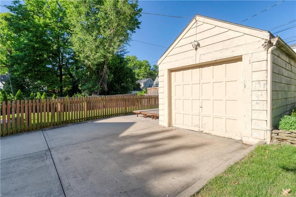 6724 Cherry Street — photo 36