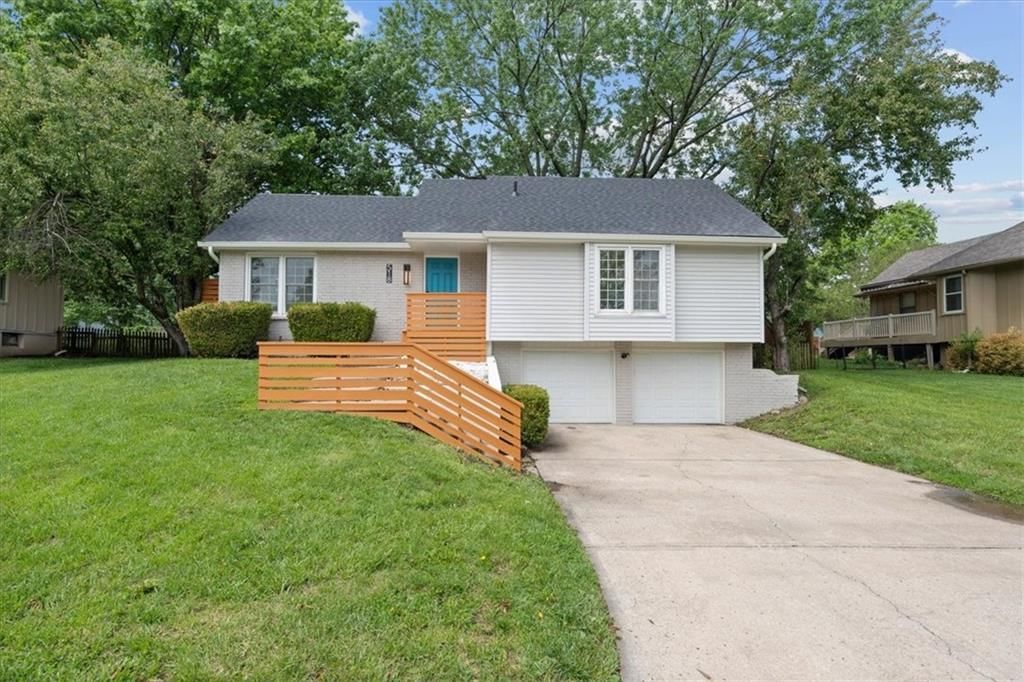 518 SE RICHARDSON Place — photo 1