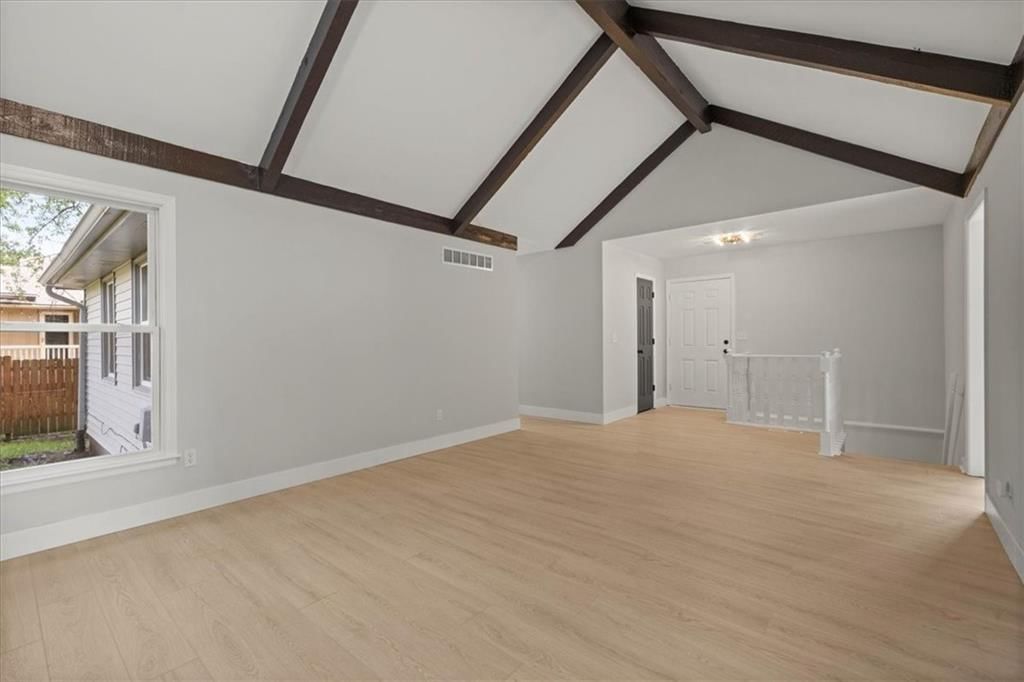 518 SE RICHARDSON Place — photo 4