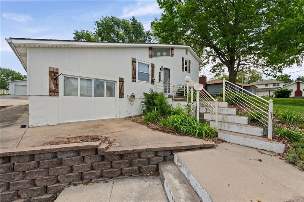 2509 S 53rd Street — photo 3