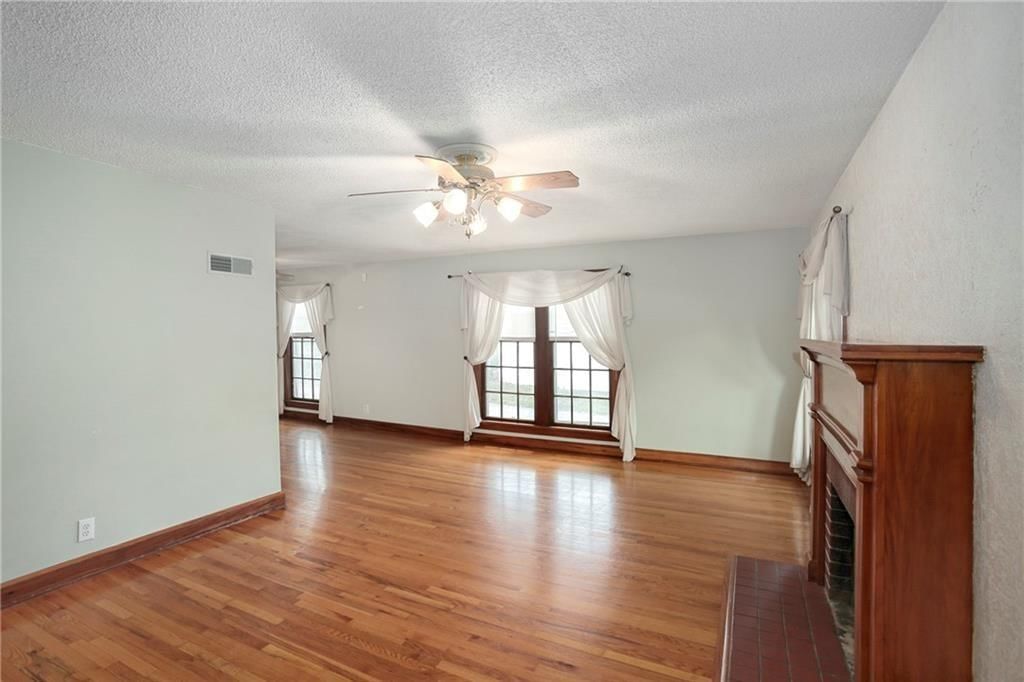 1123 S Liberty Street — photo 4