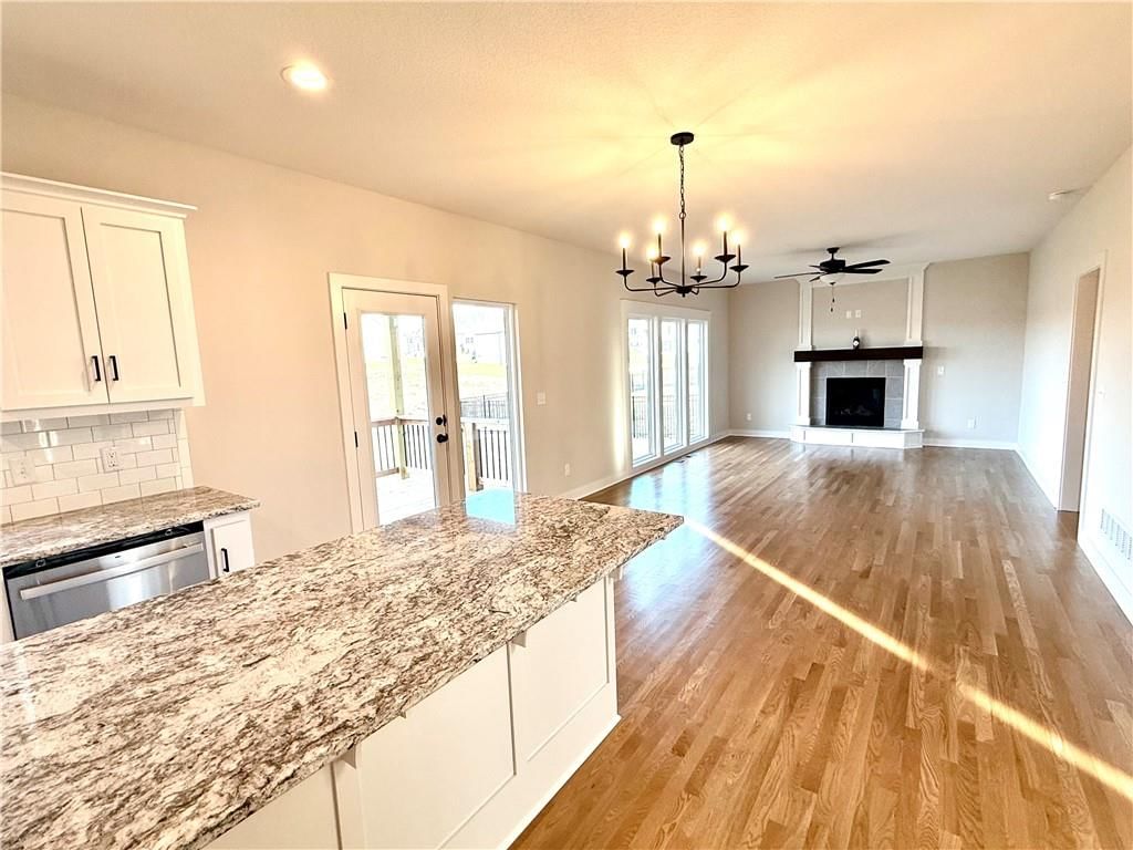 10153 N Brighton Avenue — photo 8