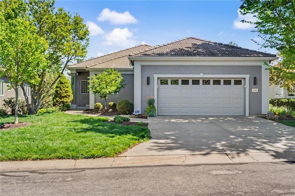 1560 Fountain Drive, Lawrence, KS