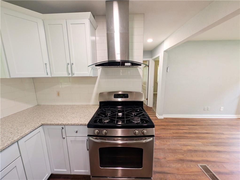 1324 N 52nd Court — photo 8