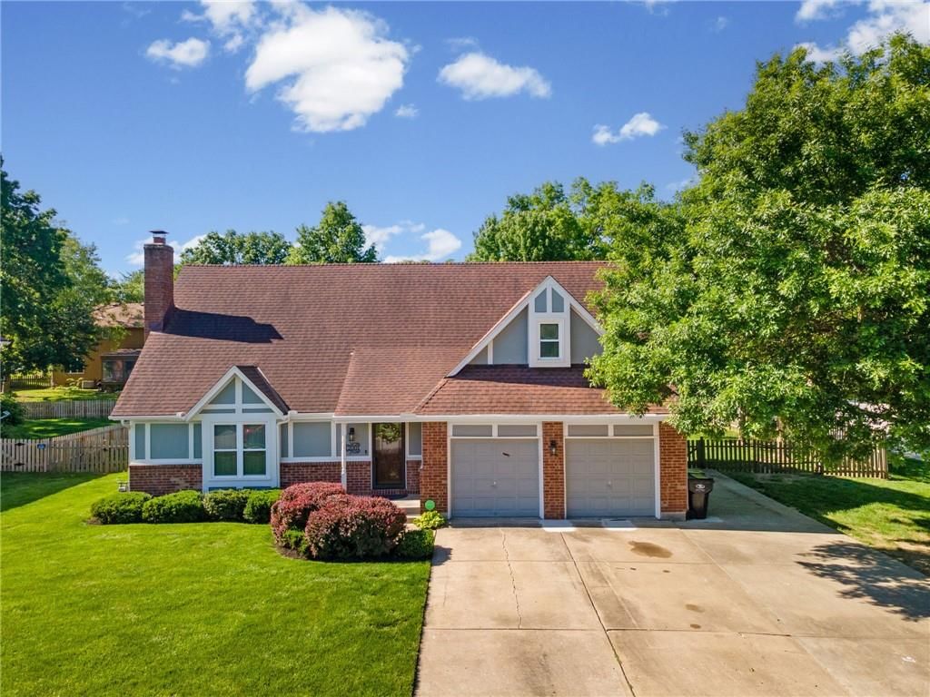 12001 E 77th Terrace, Raytown, MO