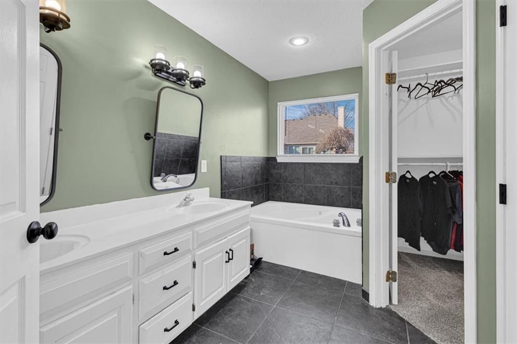 8120 NW Delta Drive — photo 17