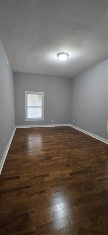 2325 Jackson Avenue — photo 7
