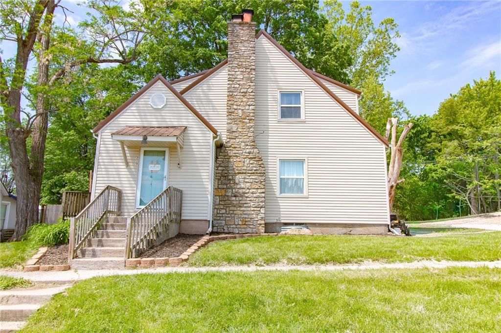 219 S FRONT Street, Pleasant Hill, MO