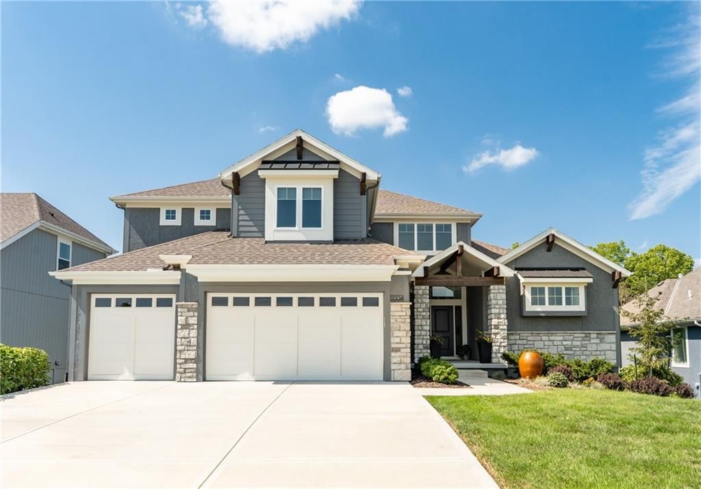 2504 W 179th Street, Overland Park, KS