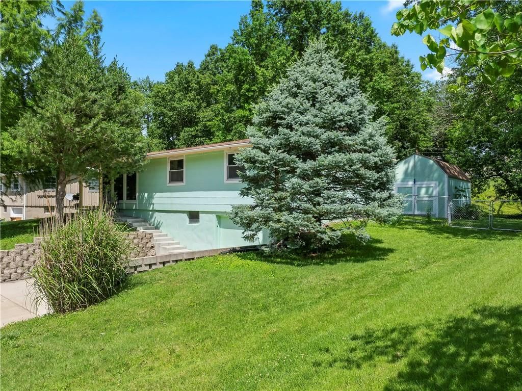 5903 N Garfield Avenue, Gladstone, MO