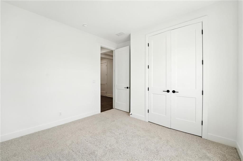 32759 W 176th Terrace — photo 4