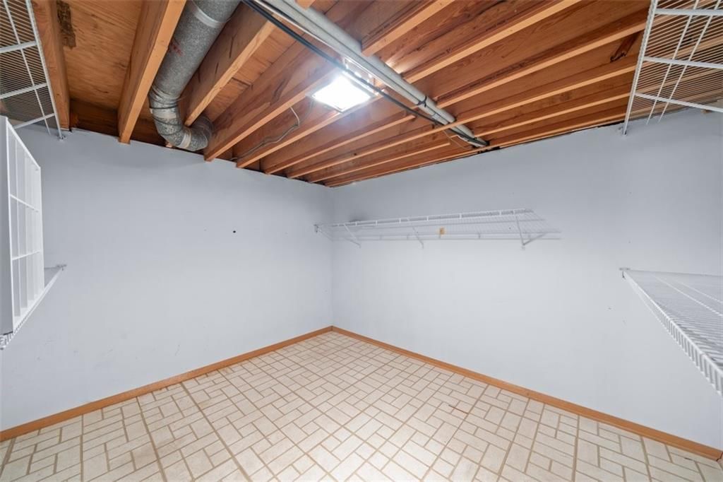 7704 W 102nd Street — photo 27