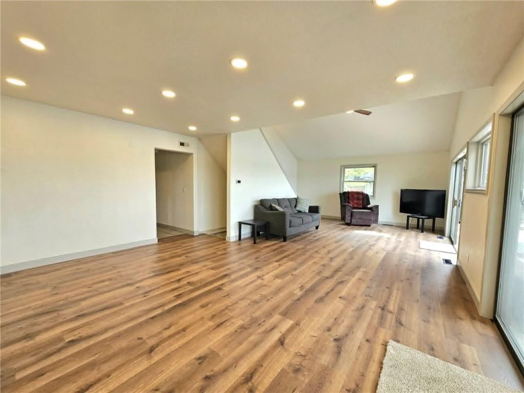 569 Sunrise Acres Pt — photo 26