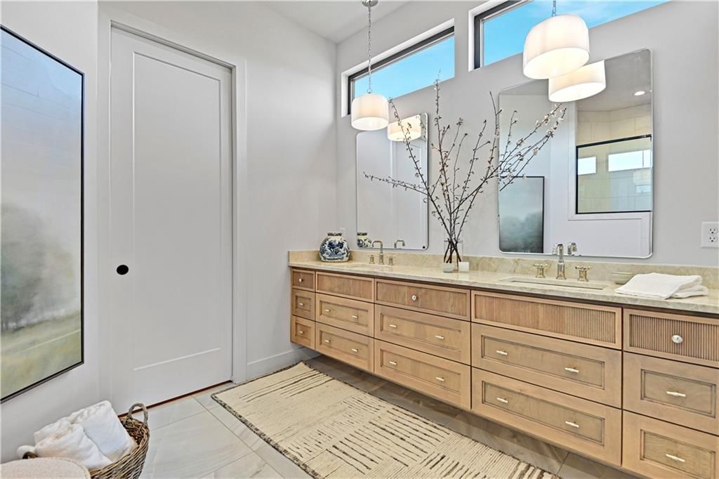 16924 Parkhill Street — photo 23