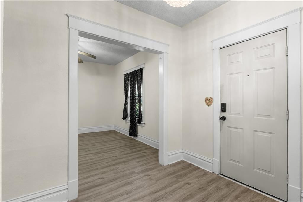 1807 Kensington Avenue — photo 5