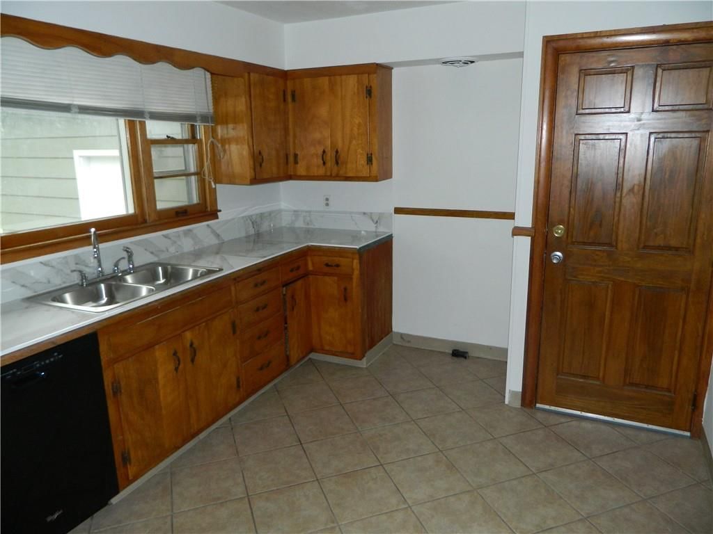 923 Crestline Drive — photo 7