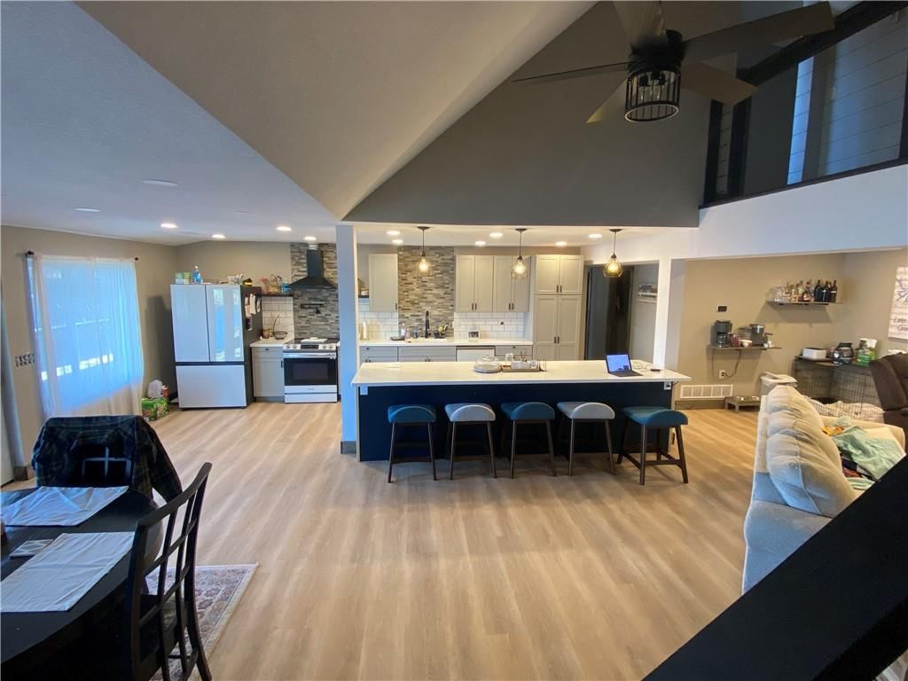 547 Sunrise Acres Point — photo 5
