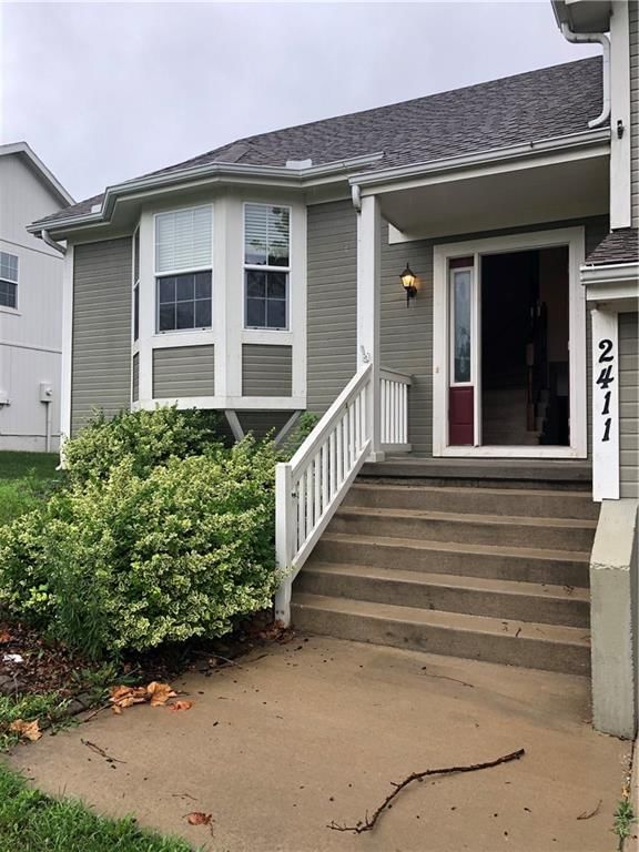 2411 Shenandoah Drive, Leavenworth, KS