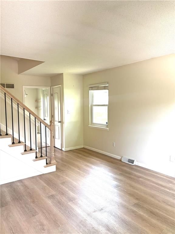 8709 N Hull Avenue — photo 32