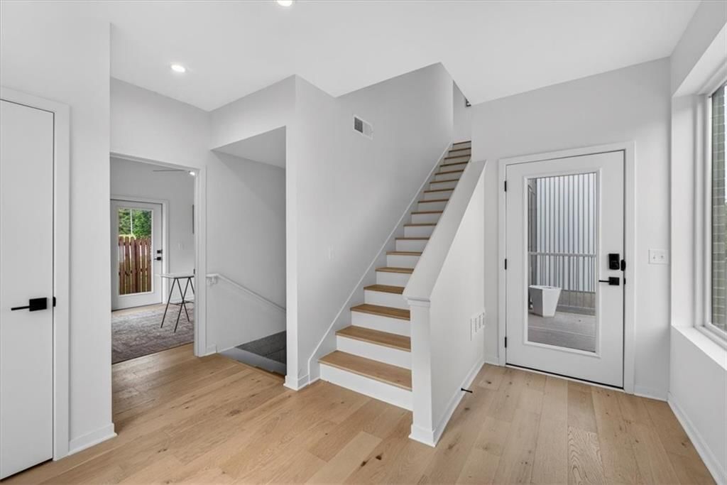 1031 Pacific Street — photo 4