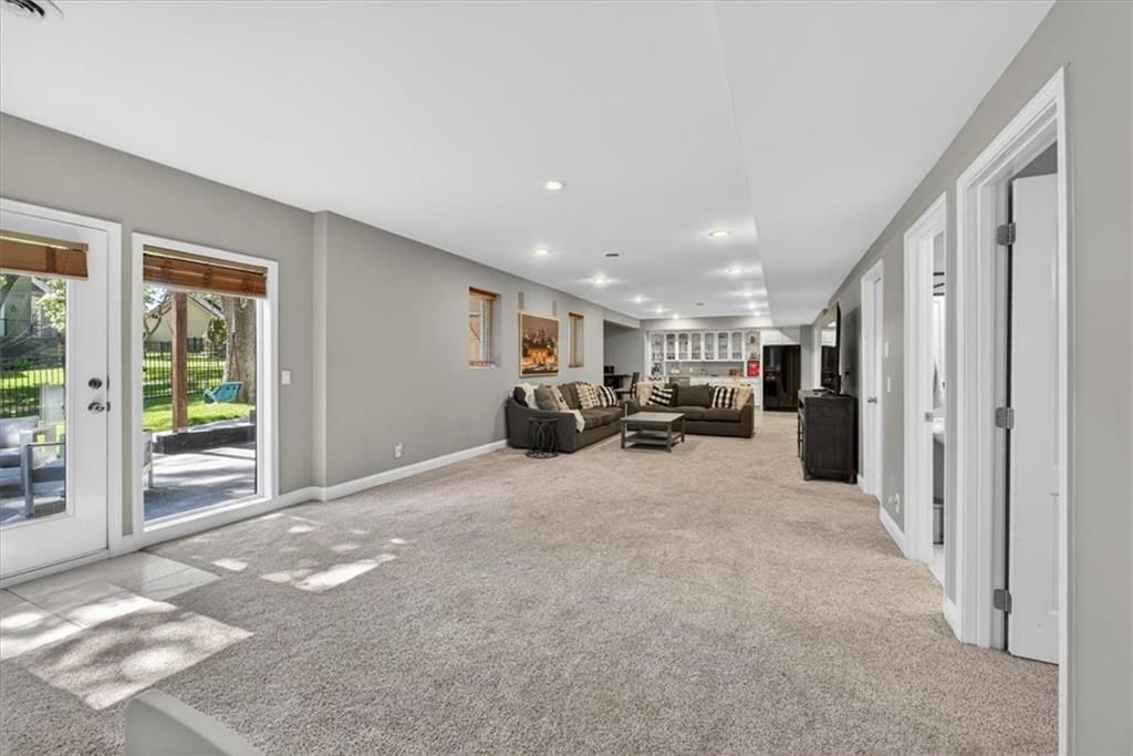 9516 Cailler Drive — photo 46