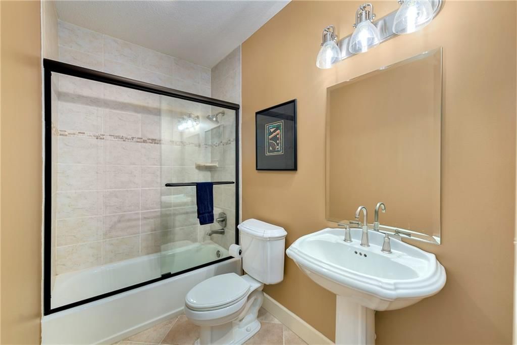 5404 W 124th Terrace — photo 63