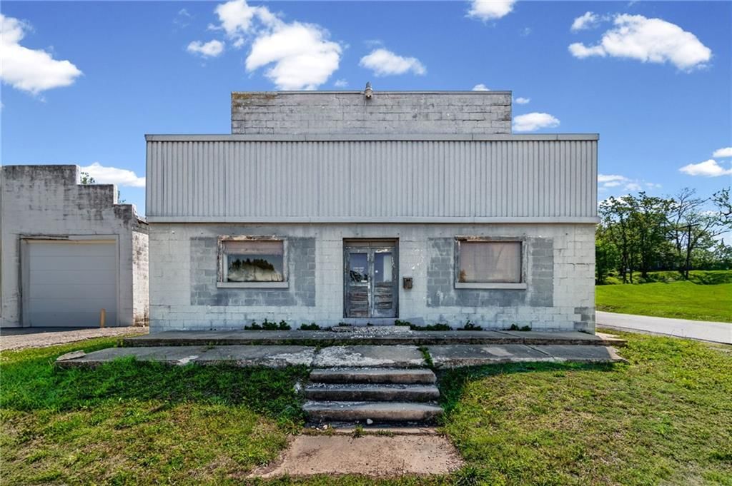 302 N Mason Street — photo 1