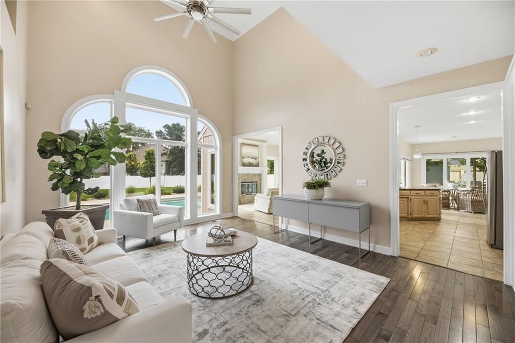 340 SE Chelsea Drive — photo 10