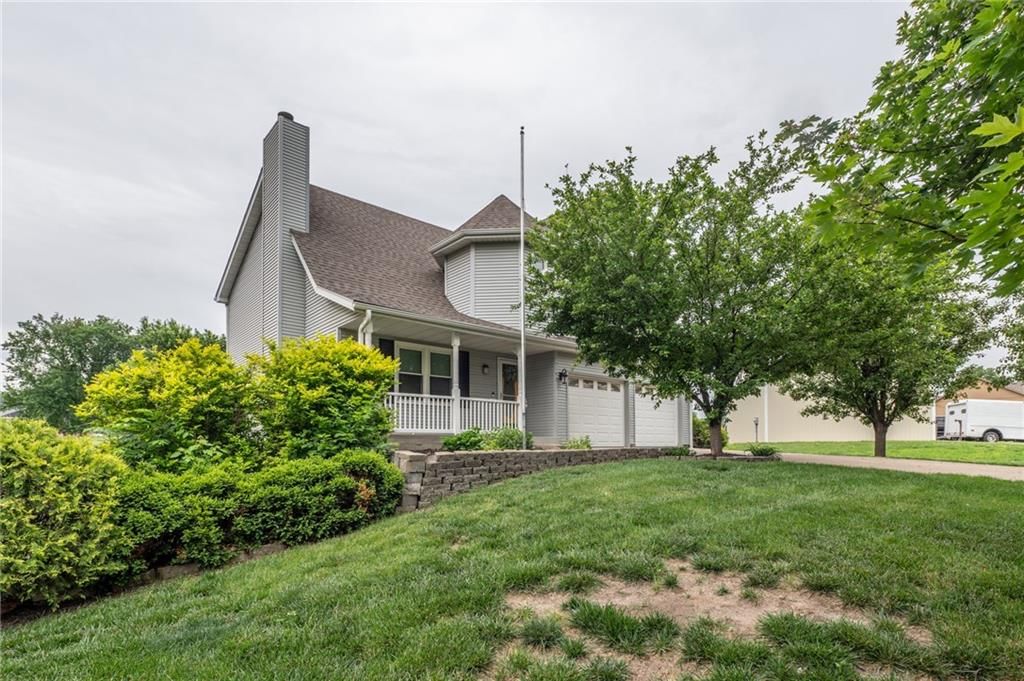 15143 Briarwood Drive, Basehor, KS