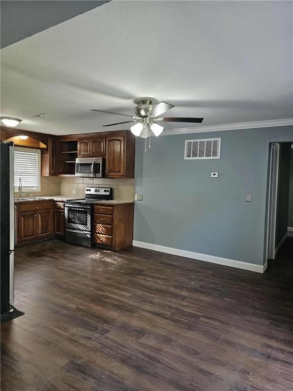 701 N Allen Road — photo 8