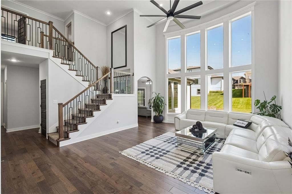 8112 NW 90th Street — photo 3