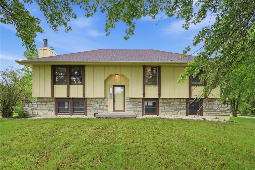 14280 170th Street, Bonner Springs, KS