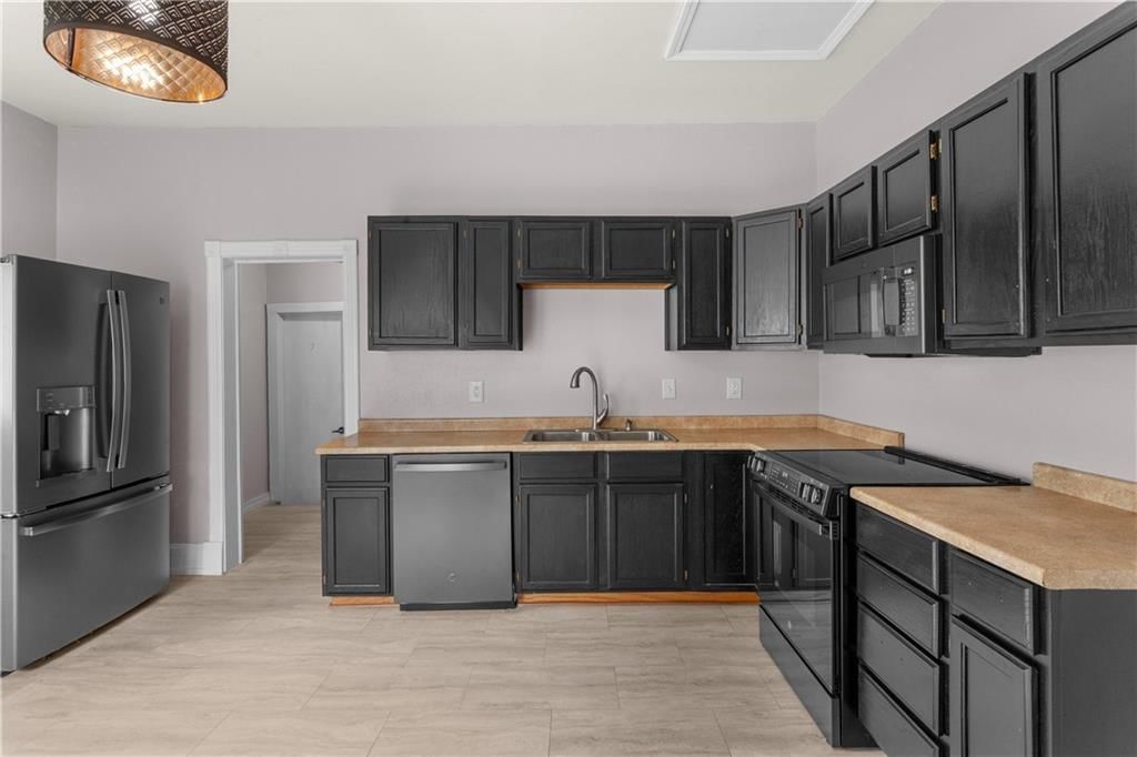 604 S Olive Street — photo 8