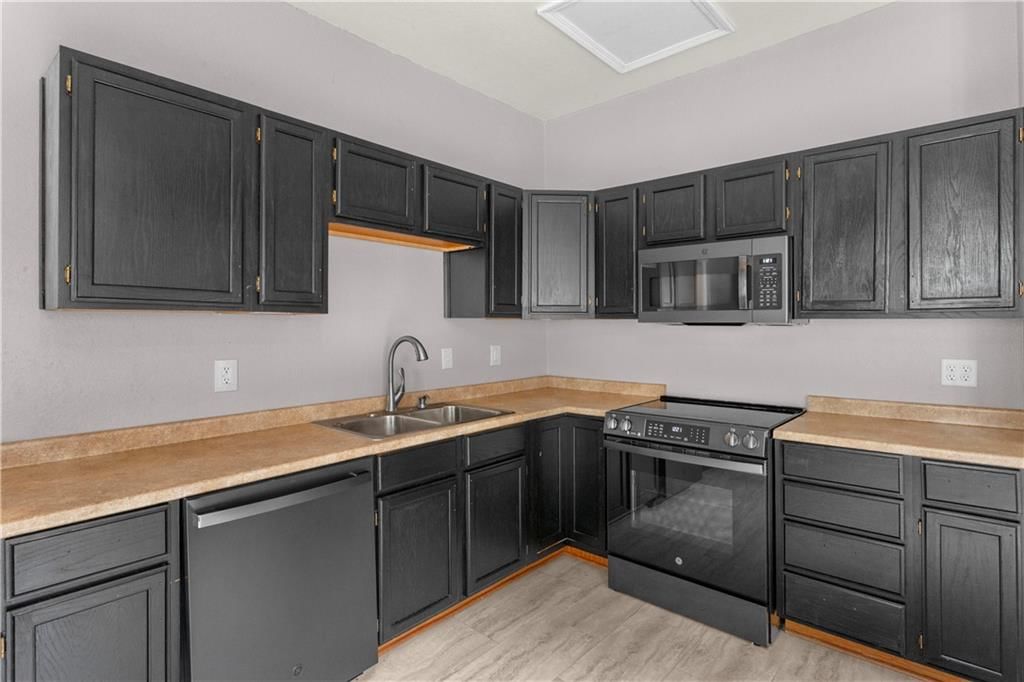 604 S Olive Street — photo 10