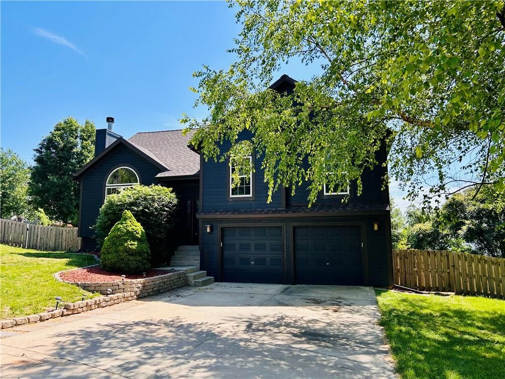 14503 Shamrock Way, Smithville, MO