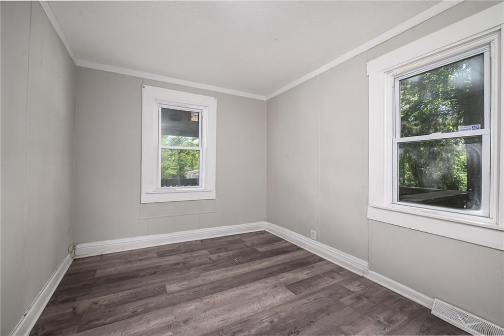 5510 PITKIN Avenue — photo 8
