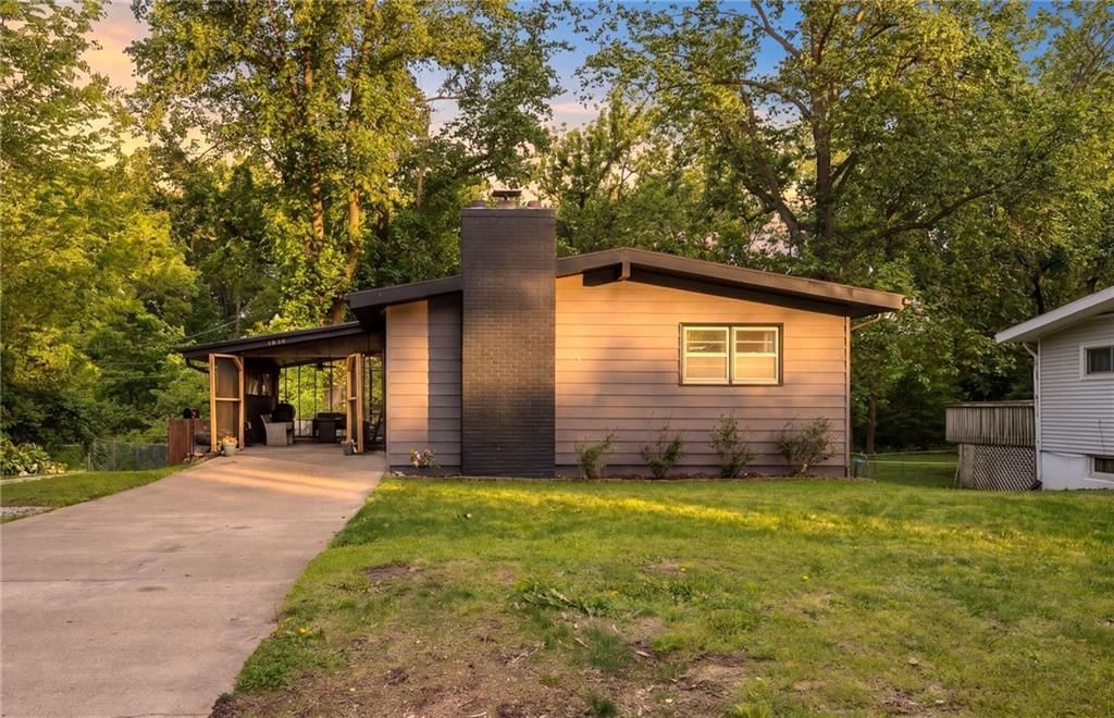 1030 Anderson Street, Warrensburg