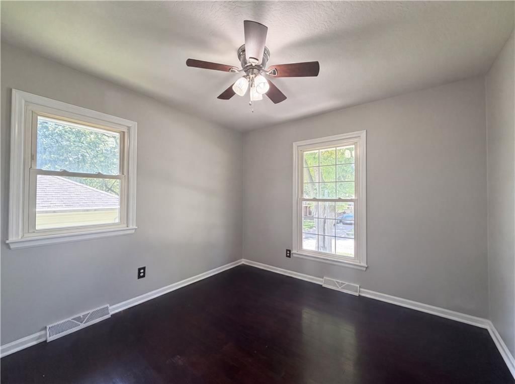 3809 S Drumm Avenue — photo 8