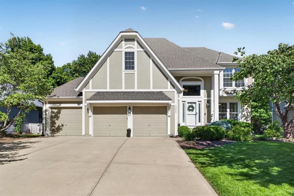 13013 Bond Street, Overland Park, KS