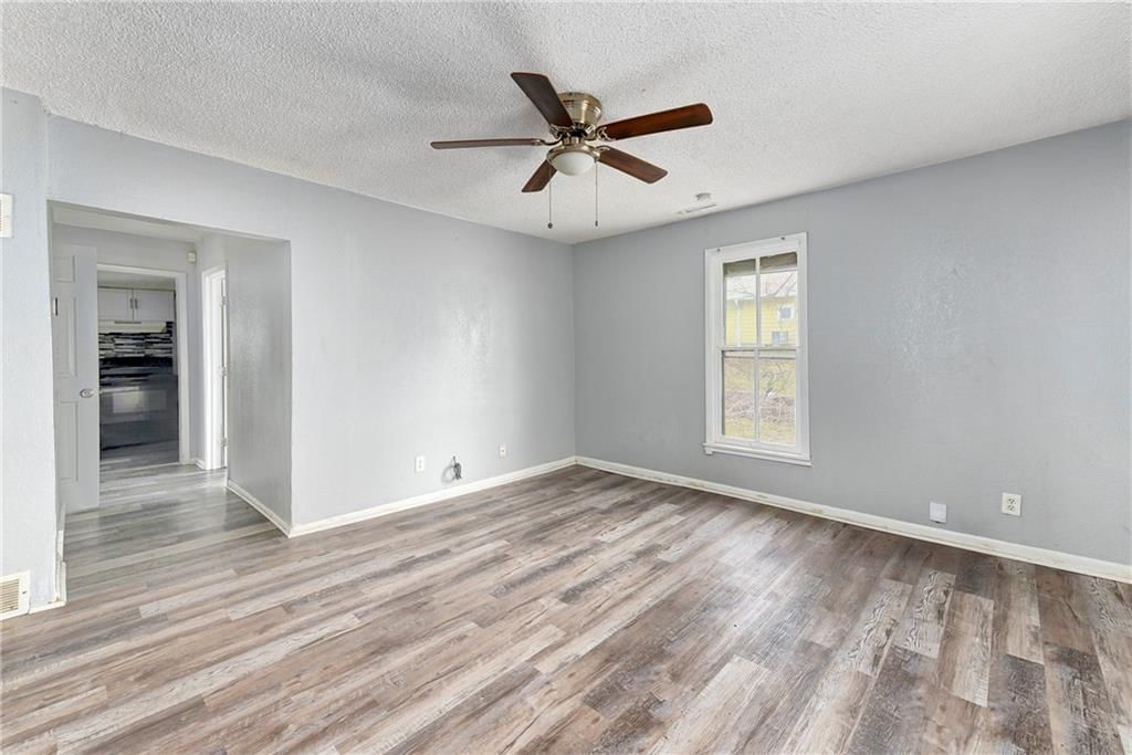 1309 N Main Street — photo 3