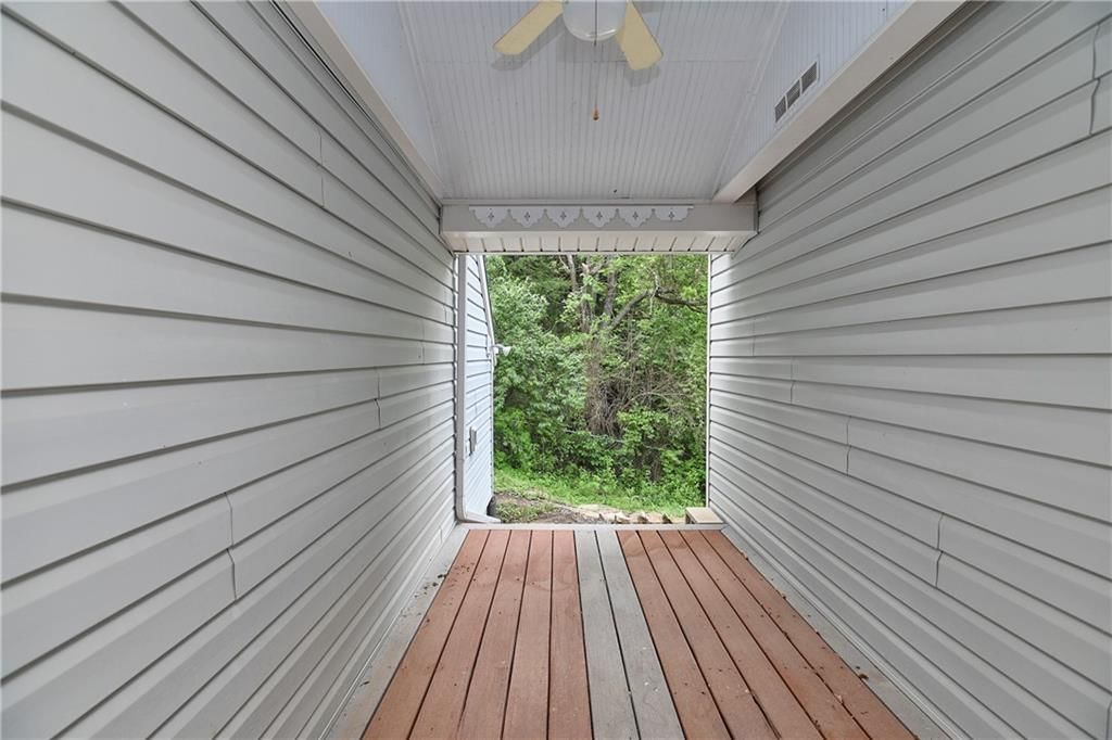 1040 S Wyckford Street — photo 54
