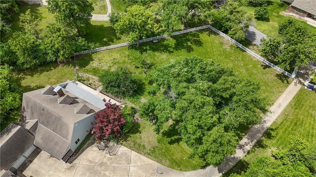 1040 S Wyckford Street — photo 81