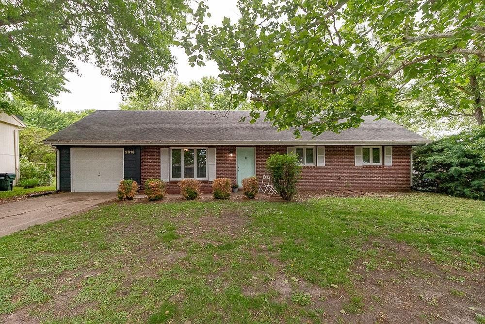 2313 Westchester Road, Lawrence