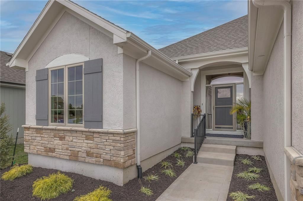 13829 Westgate Street, Overland Park, KS