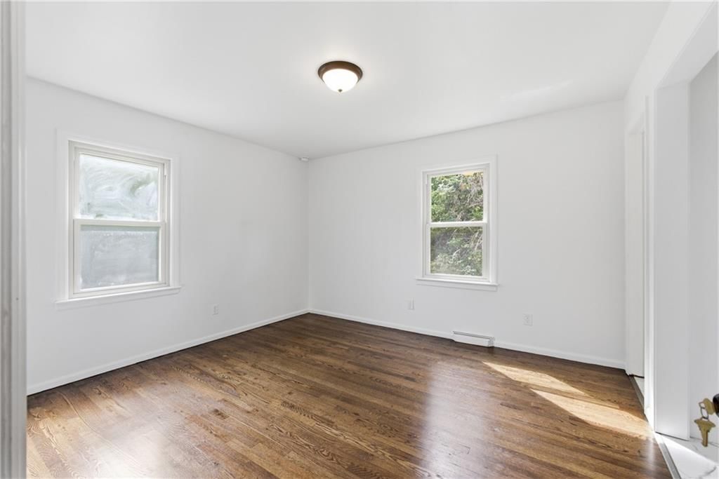 6224 Longwood Avenue — photo 22